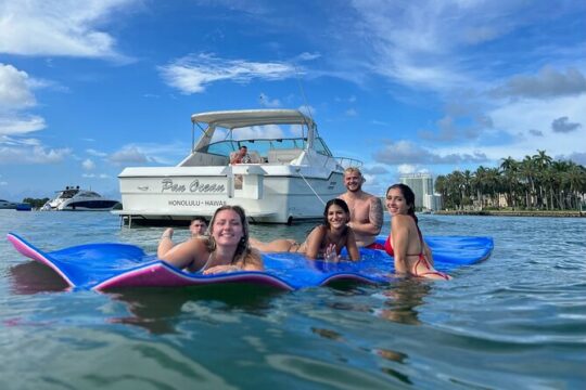 Four Hour 45' Yacht Tour in Miami Beach with Captain and Champagne